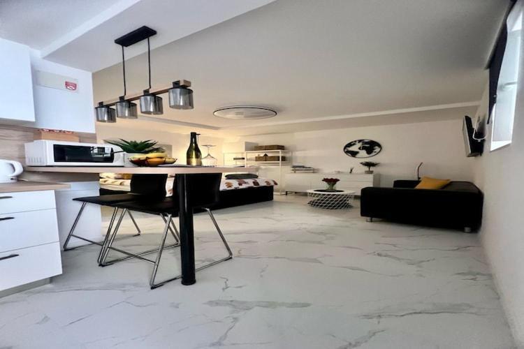 Noa Old Town - - Ground Floor Apartamento *